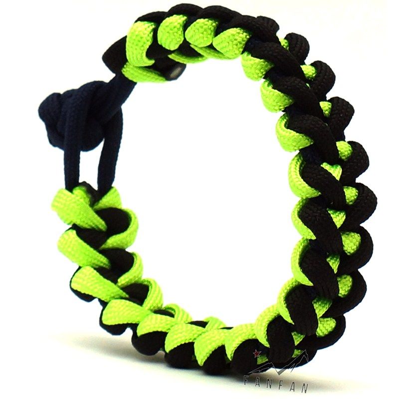 Vòng tay sinh tồn Paracord