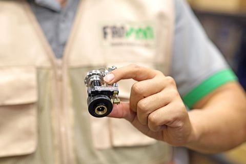 Bếp gas dã ngoại siêu gọn có đánh lửa Piezo Vultura VTR-GS2402