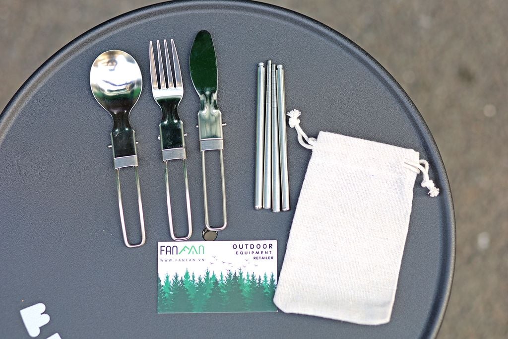 Bộ đồ bàn ăn dã ngoại 4 món (dao, muỗng, nĩa, đũa) xếp gọn Vultura VTR-TW2403