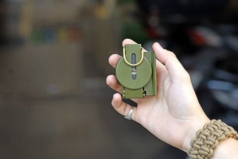 La bàn xếp bỏ túi phong cách quân dụng Vultura VTR-CP2402