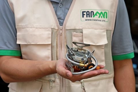 Bếp gas dã ngoại xếp gọn có đánh lửa Piezo và chắn gió Vultura VTR-GS2401