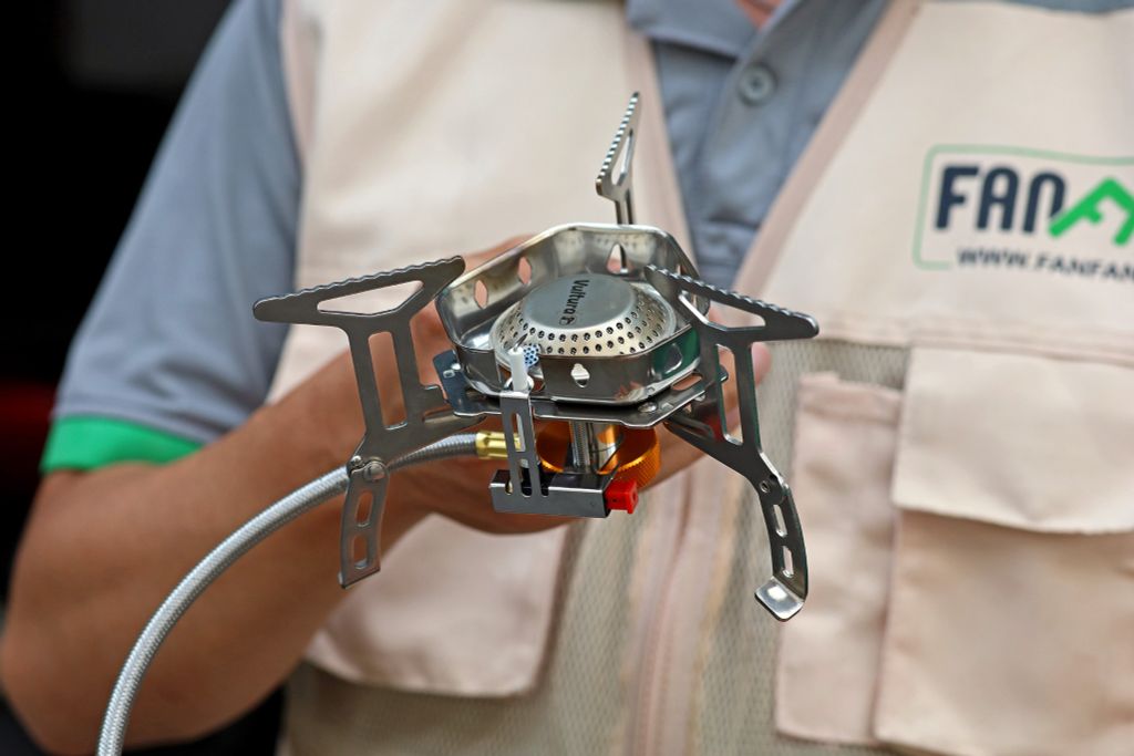 Bếp gas dã ngoại xếp gọn có đánh lửa Piezo và chắn gió Vultura VTR-GS2401