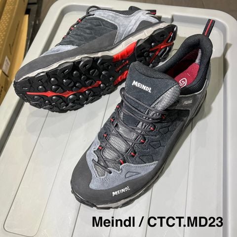 GIÀY LEO NÚI MEINDL CỔ THẤP CHỐNG THẤM