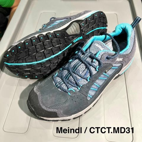 GIÀY LEO NÚI MEINDL CỔ THẤP CHỐNG THẤM