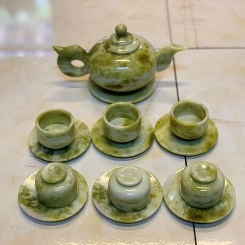 Bộ ấm chBộ ấm chén ngọc Serpentineén ngọc Onyx xanh nguyên khối VIP