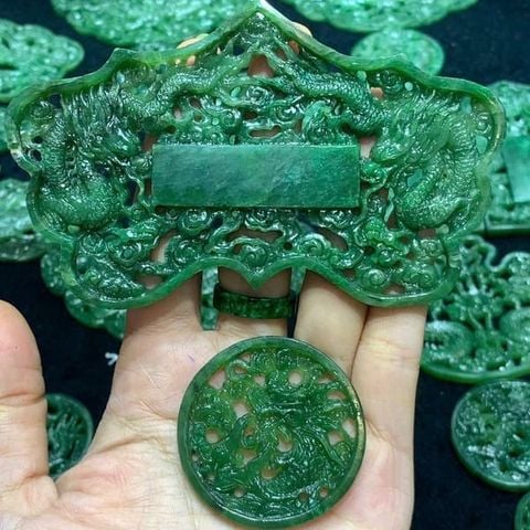 Khánh Ngọc Bích Song Long 11cm M1