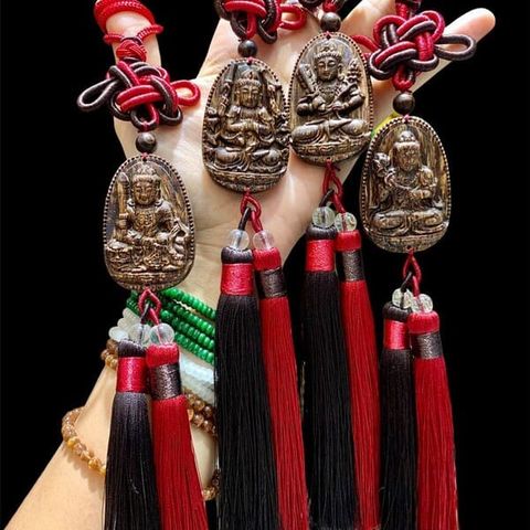 Khánh Treo Ô Tô Phật Bản Mệnh