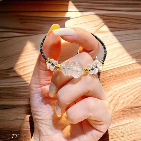 Vòng Tay Tỳ Hưu Thạch Anh Trắng Bọc Vàng 10K