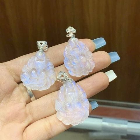Mặt Dây Chuyền Hồ Ly Chúa Đá Mặt Trăng Moonstone