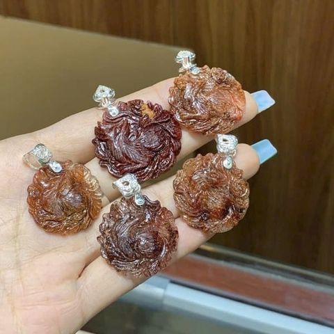  Mặt Dây Chuyền Hồ Ly Chúa Thạch Anh Tóc Đỏ Nâu 