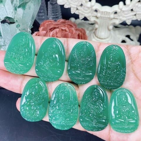 Mặt Phật Bản Mệnh Mã Não Xanh