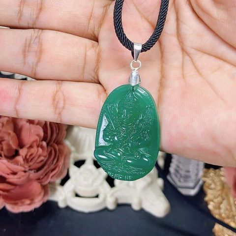 Mặt Phật Bản Mệnh Mã Não Xanh