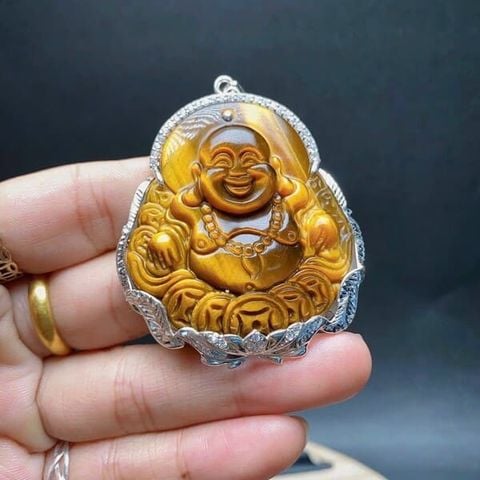 Mặt Đeo Phật Di Lặc Mắt Hổ