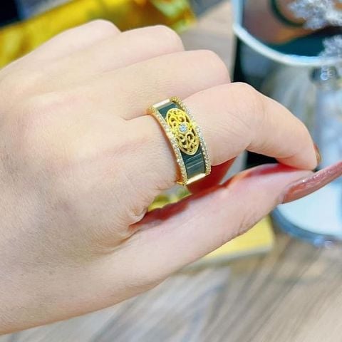 Nhẫn Lam Ngọc Bọc Vàng 10K