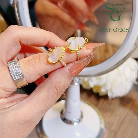 Nhẫn Tỳ Hưu Đá Mặt Trăng Moonstone Bọc Vàng 10k