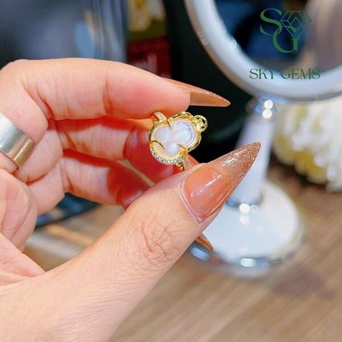 Nhẫn Tỳ Hưu Đá Mặt Trăng Moonstone Bọc Vàng 10k