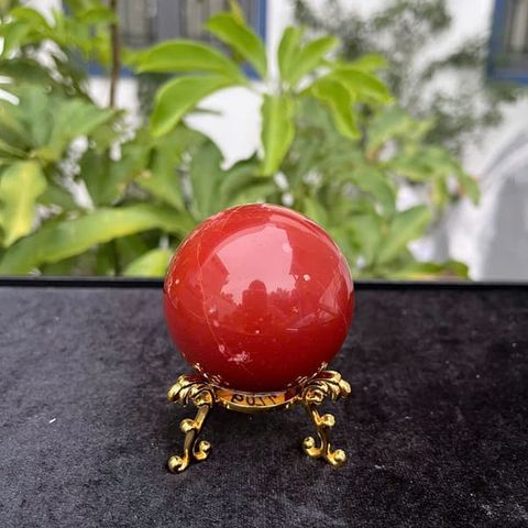 Quả Cầu Ngọc Bích Đỏ VIP 5,4cm