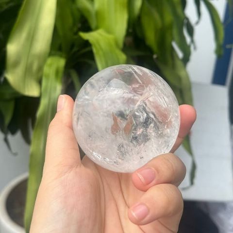 Quả Cầu Thạch Anh Trắng Trong Vip 6.8cm