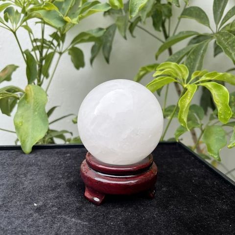 Quả Cầu Thạch Anh Trắng 7.5cm