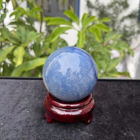 Quả Cầu Thạch Anh Xanh Dương 7,1cm