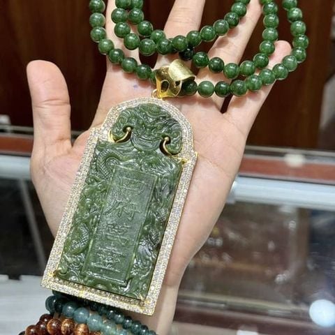 Thẻ Bài Hầu Đồng Ngọc Bích Chạm Rồng Bọc Bạc Xi Vàng