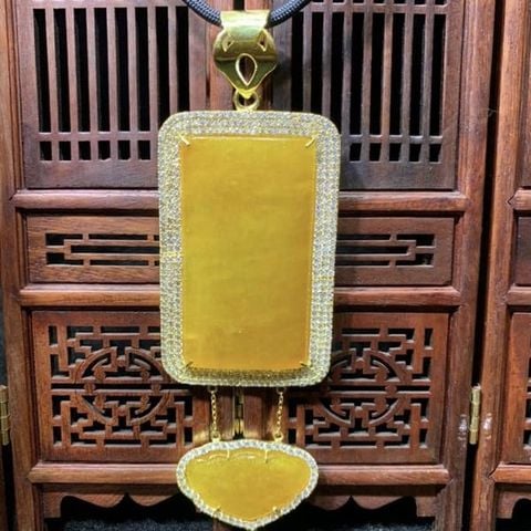 Thẻ Bài Ngọc  Bọc Bạc Xi Vàng