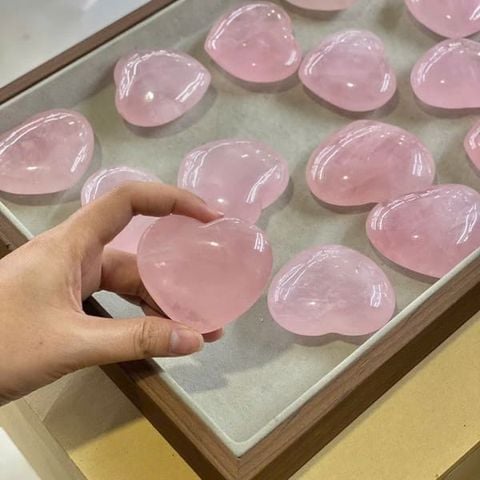  Trái Tim Thạch Anh Hồng 