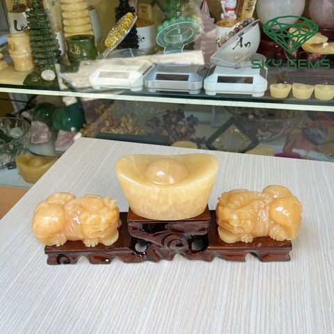 Combo Tượng Tỳ Hưu Chầu Đĩnh Vàng Ngọc Hoàng Long