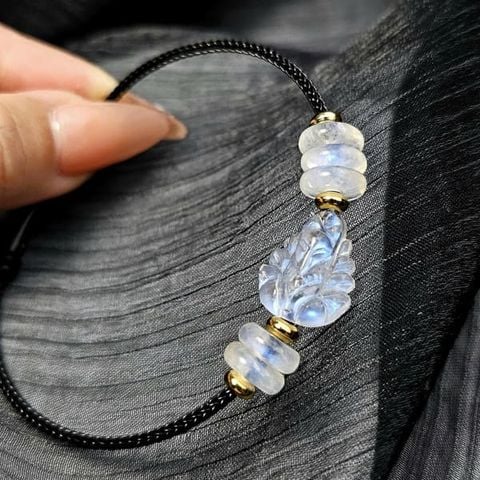 Vòng Hồ Ly Chúa Mix Ngũ Điếu Đá Moonstone