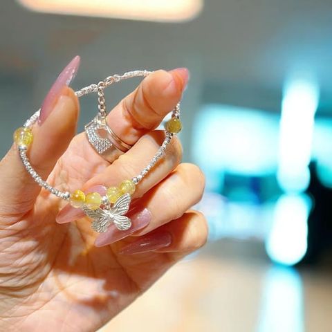 Vòng Tay Đá Tự Nhiên Mix Charm Bạc Hồ Điệp