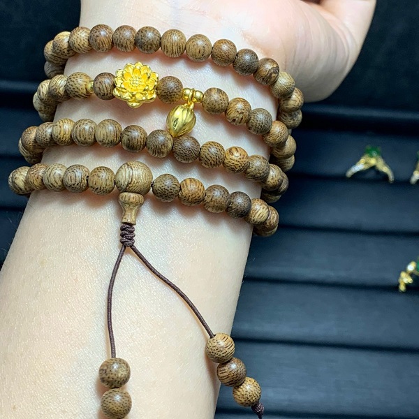香木天然ブレスレット( vòng trầm dạng banh) Vòng tay Trầm Hương tại Mỹ, Uy Tín, Chất Lượng, Bảo Hành Lâu