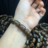  Vòng tay Trầm hương sánh chìm dáng lu thống 