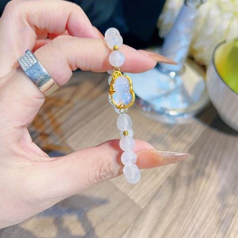 Vòng Tay Tỳ Hưu Đá Moonstone Bọc Vàng