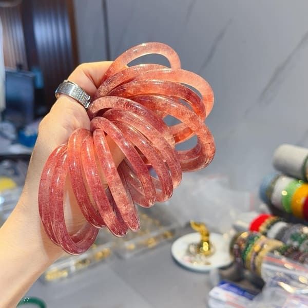  Vòng Tay Thạch Anh Dâu Hồng Nguyên Khối 