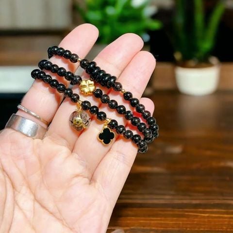  Vòng Thạch Anh Tóc Đen Mix Ngũ Điếu Và Charm Vàng 