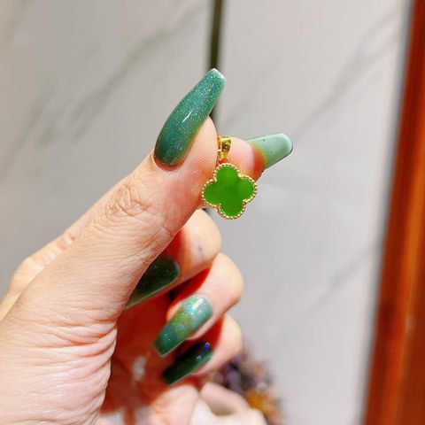 Mặt Đeo Cỏ 4 Lá Ngọc Bích