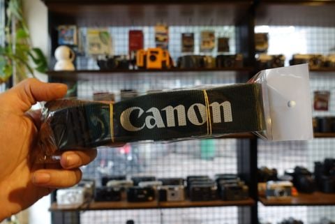  Dây đeo máy Canon 