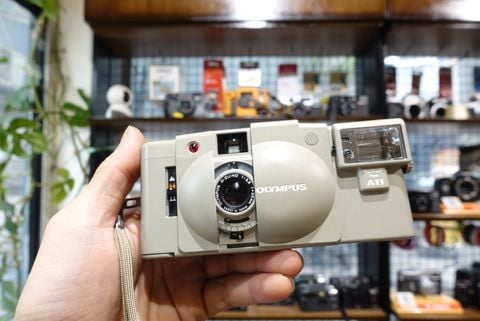  Olympus XA2 White Urban limited 