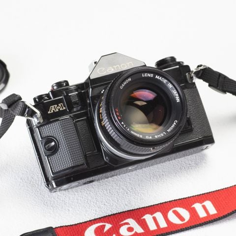  Canon A-1 
