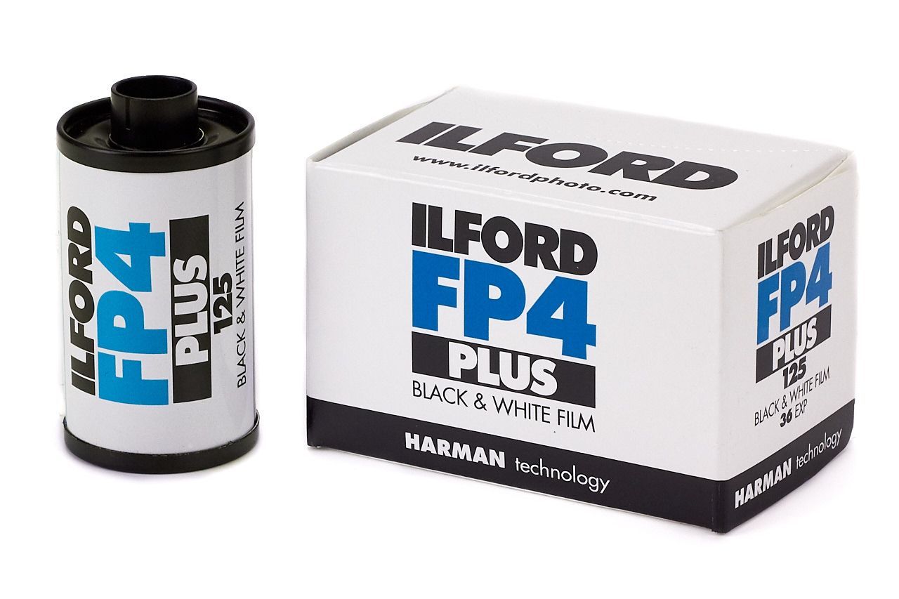 Ilford FP4 Plus Film Trắng Đen (Film Cuộn 35mm , 36 Kiểu) 