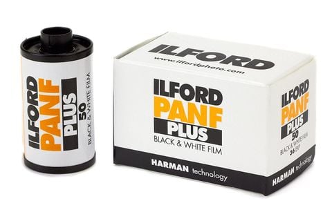  Ilford Pan F Plus Film Trắng Đen (Film Cuộn 35mm , 36 Kiểu) 
