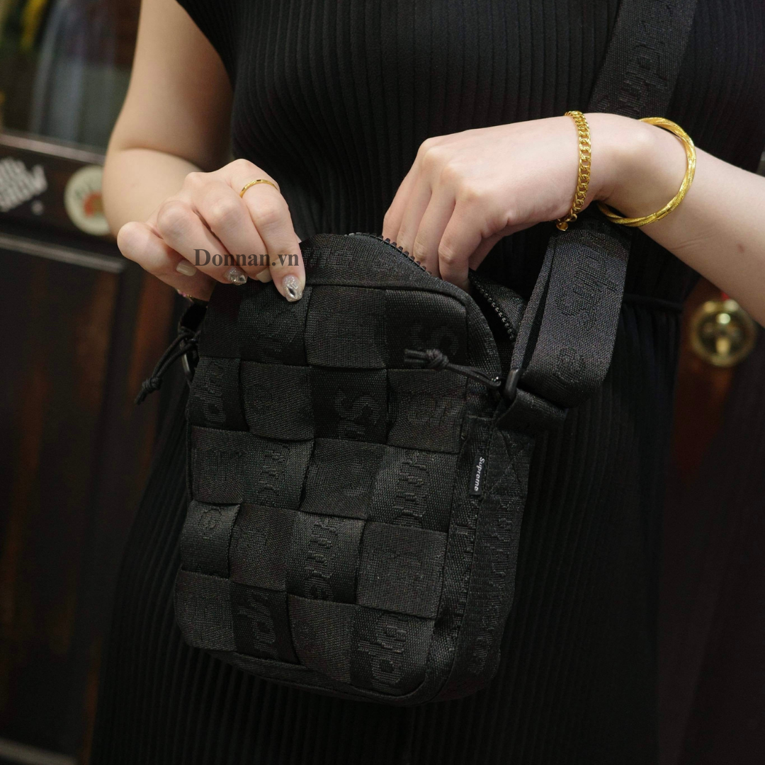 Supreme Woven Shoulder Bag “BLACK” Supreme Woven Shoulder Bag