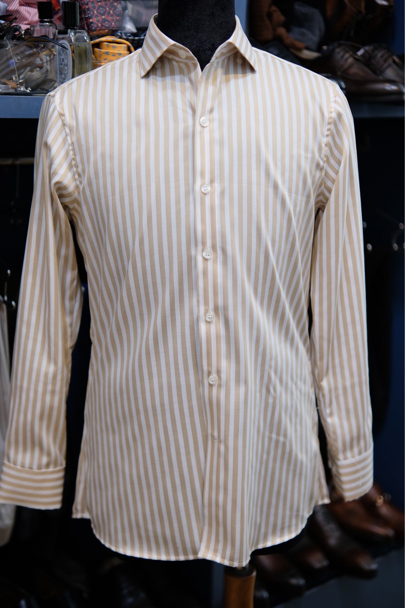  [No Restock] Sơ mi màu Beige lớn, vải Cotton oxford 