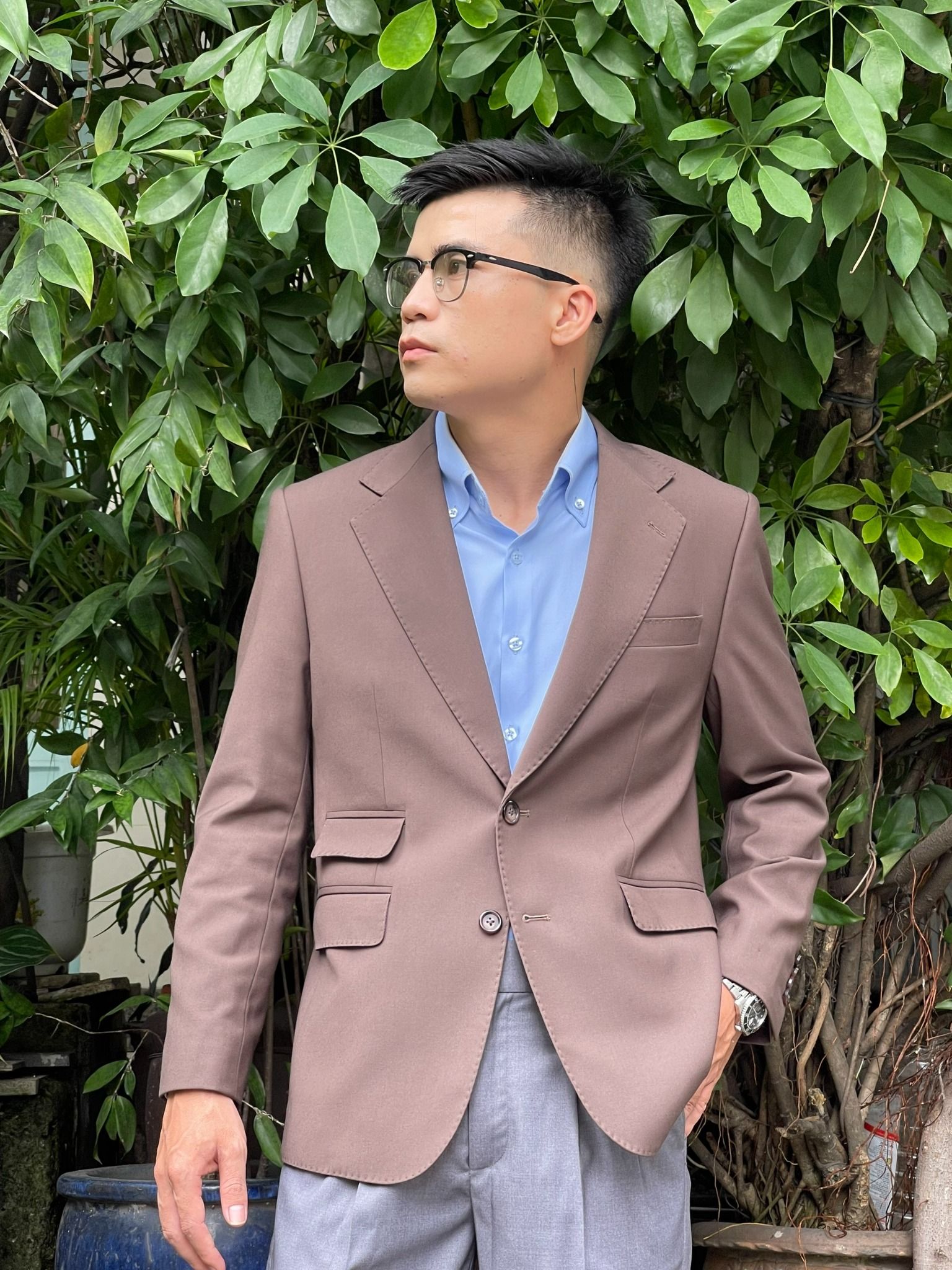  JACKET MAY ĐO MÀU NÂU VE CHỮ K 