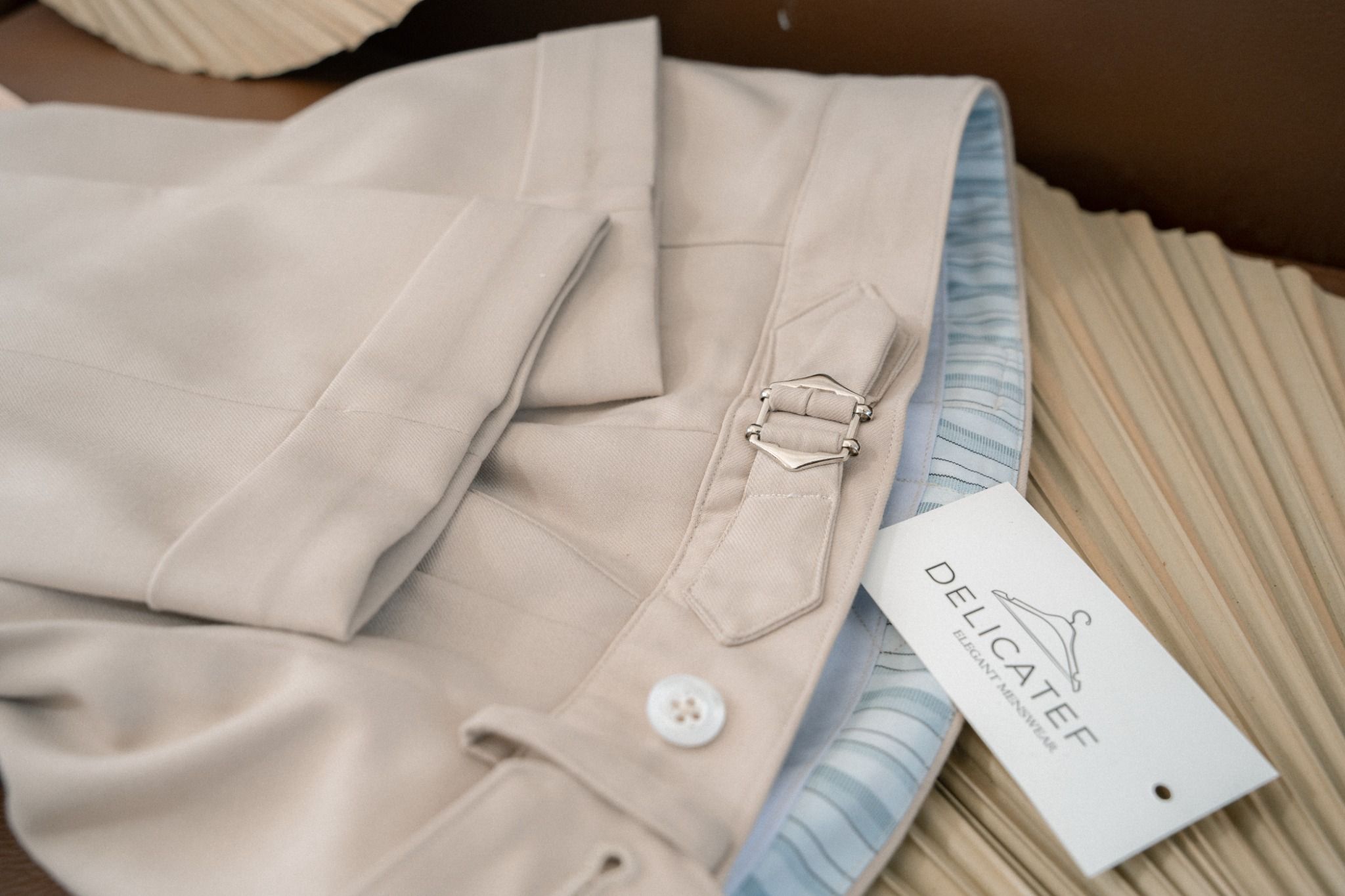  Quần âu side tab màu beige/ Sidetab trouser Beige Color 