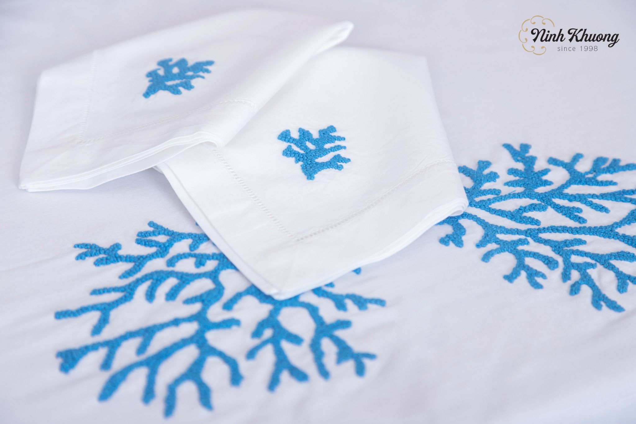  Table Cloth-Khăn bàn-CIP-San hô xanh 