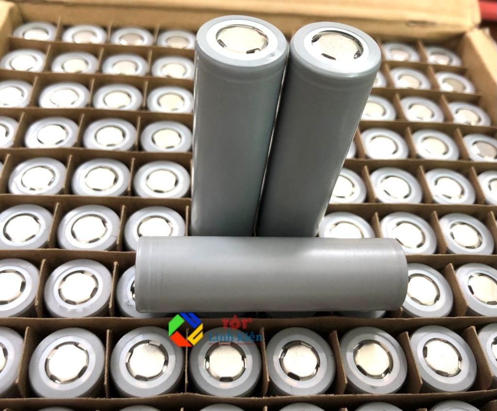 Pin lithium li-on18650 3.7v 2000mAh dòng xả cao 10C