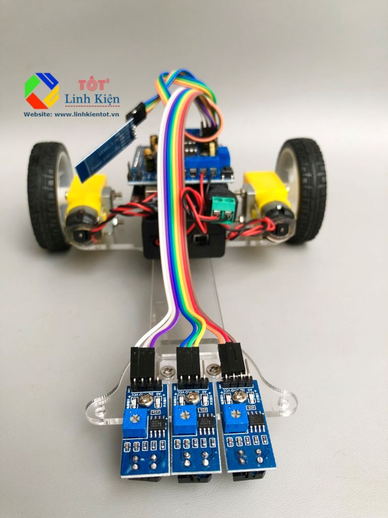 [Kèm code] Bộ xe đua dò đường Arduino dò line siêu nhạy, điều khiển bluetooth -Tracking line Sport Car for Arduino