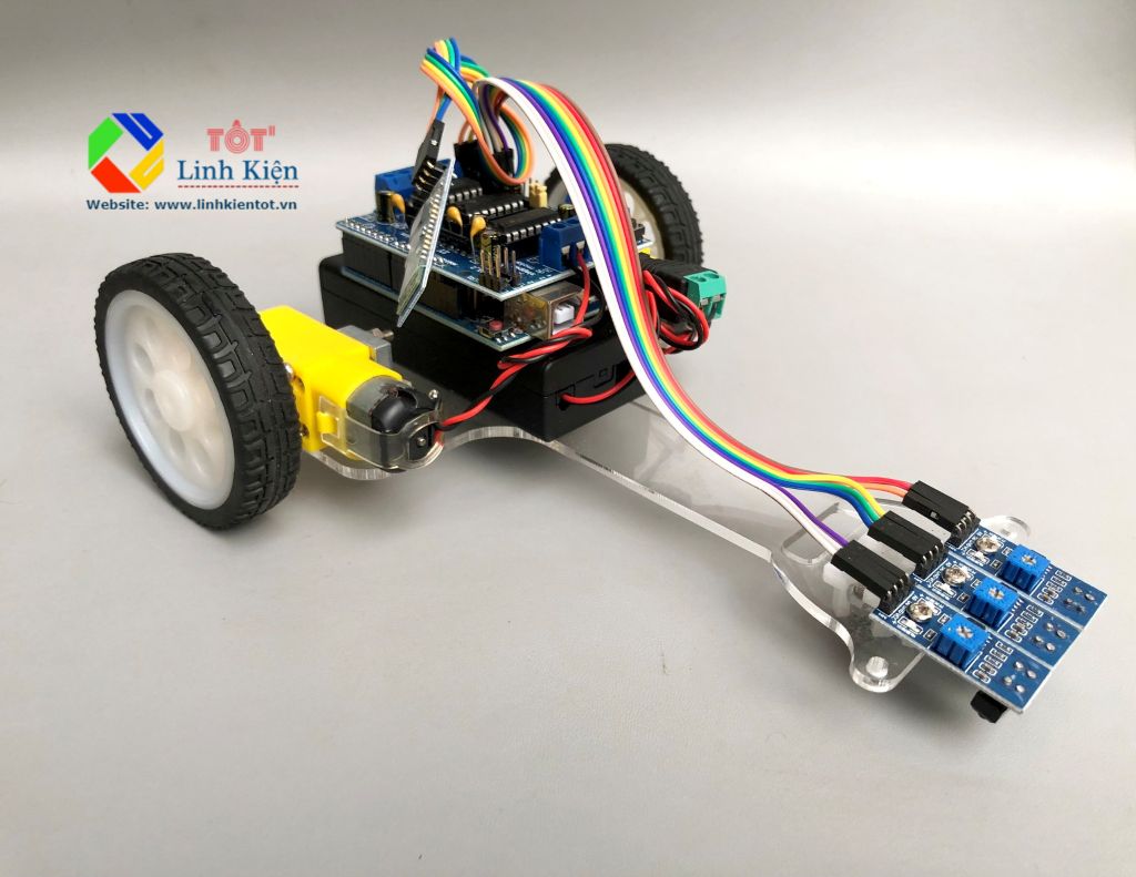 [Kèm code] Bộ xe đua dò đường Arduino dò line siêu nhạy, điều khiển bluetooth -Tracking line Sport Car for Arduino