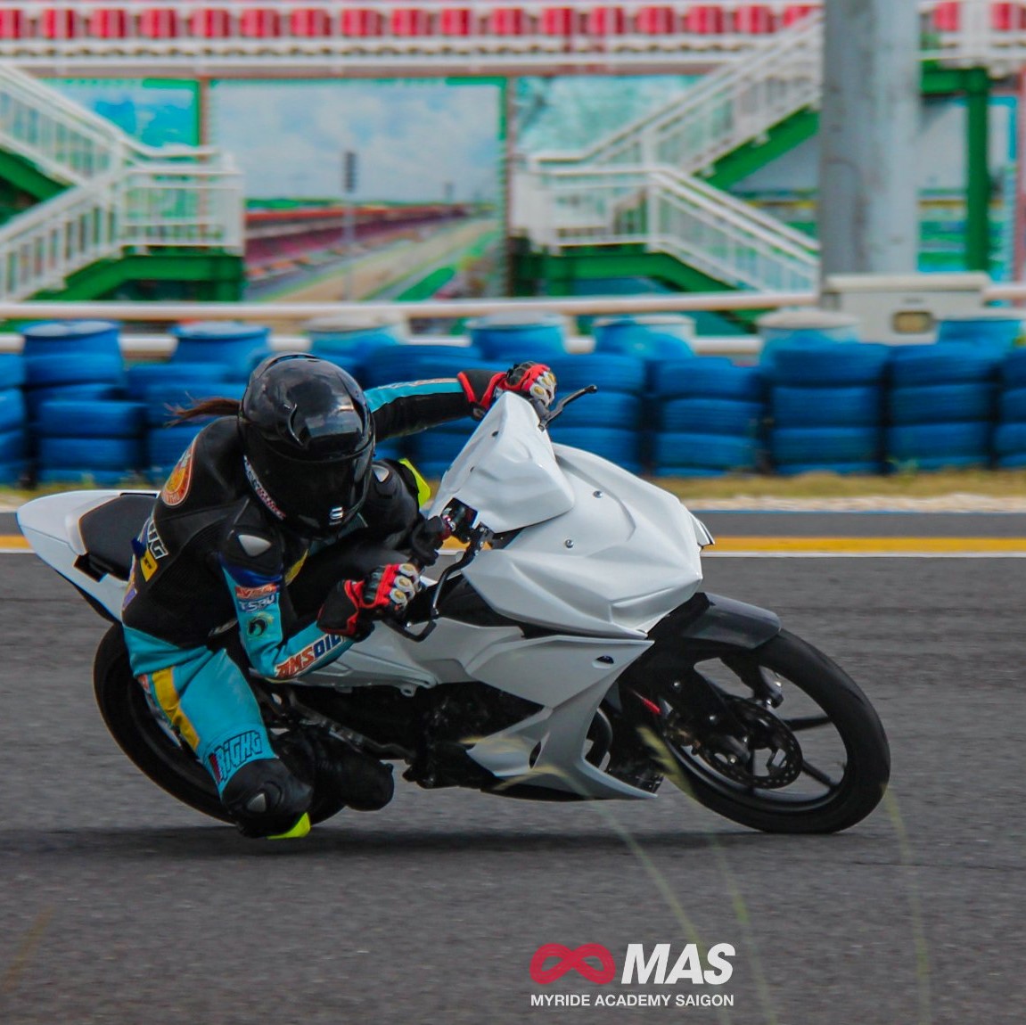 Thuê xe Honda Winner 150